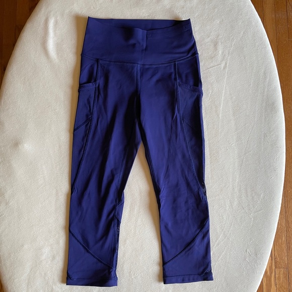Lululemon Athletica Cropped Leggings - Picture 4 of 10